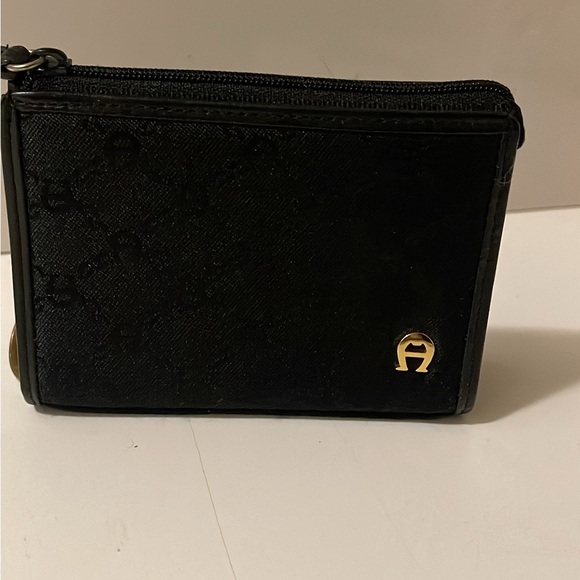 VINTAGE Etienne Aigner Signature kay chain wallet fits money and cards - Picture 1 of 11